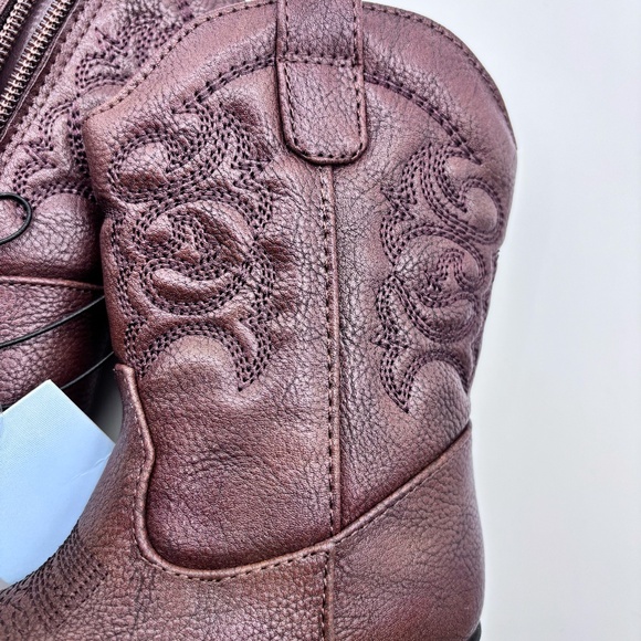 Cat & Jack, Size 5 Cognac Brown Toddler Girl boots - Picture 6 of 13